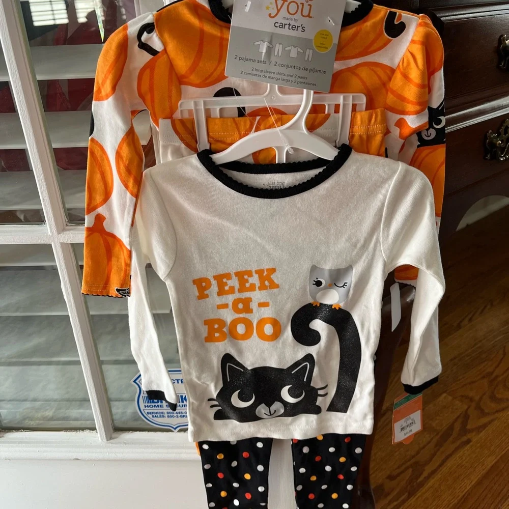 Carter’s Halloween pj set of two NWT